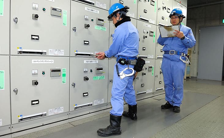 高圧始動器盤の点検