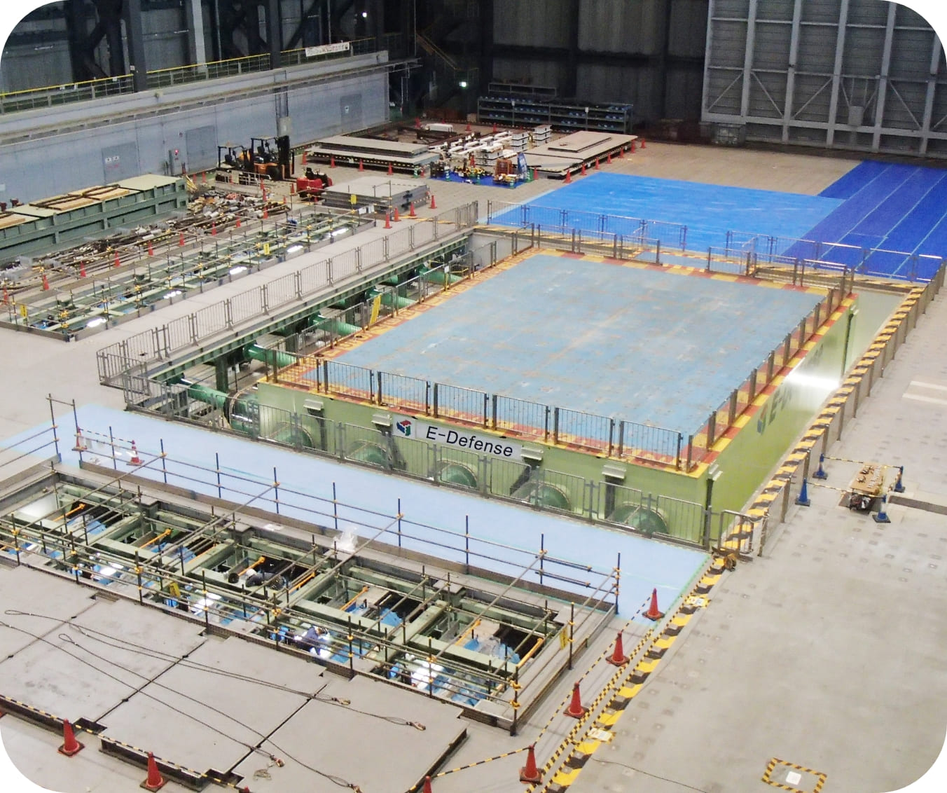 Ｅ－ディフェンス